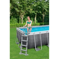 Piscine Tubulaire Rectangulaire Bestway Power Steel 5,49x 2,74x ↕1,22m Aspect Rotin Gris -Pas Cher Piscine Magasin piscine tubulaire bestway power steel 549x 274x 122m 5